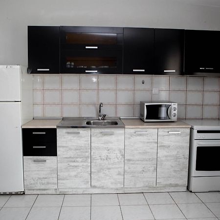 Nicole Fresh Apartments เกราโมตี ภายนอก รูปภาพ